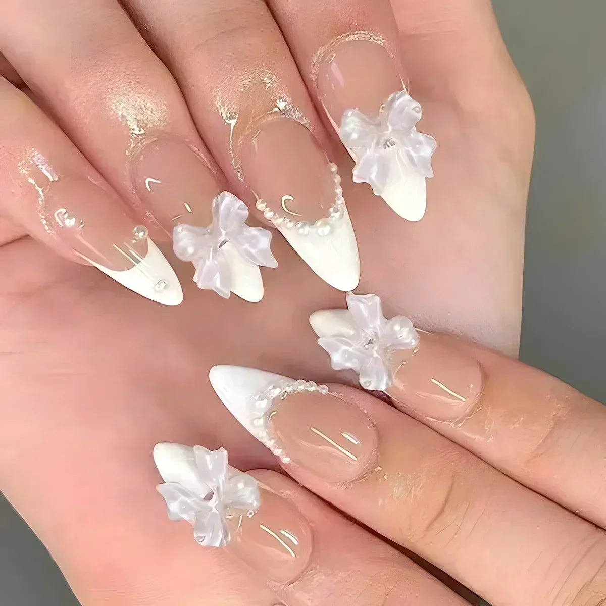 24Pcs Short Round Head Almond Fake Nails with Flowers Grass Pattern Wearable False Nails Tips Summer Full Cover Press on Nails